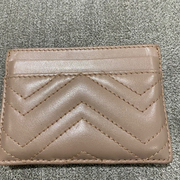 Gucci Marmont Card Holder - Picture 2 of 3